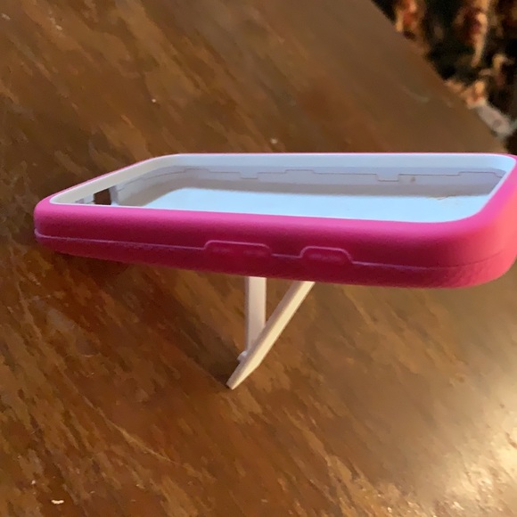 Phone case - Picture 3 of 9